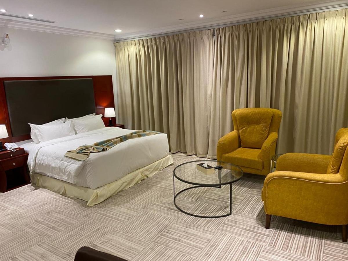 Al Wadaq Hotel Ta'if Esterno foto