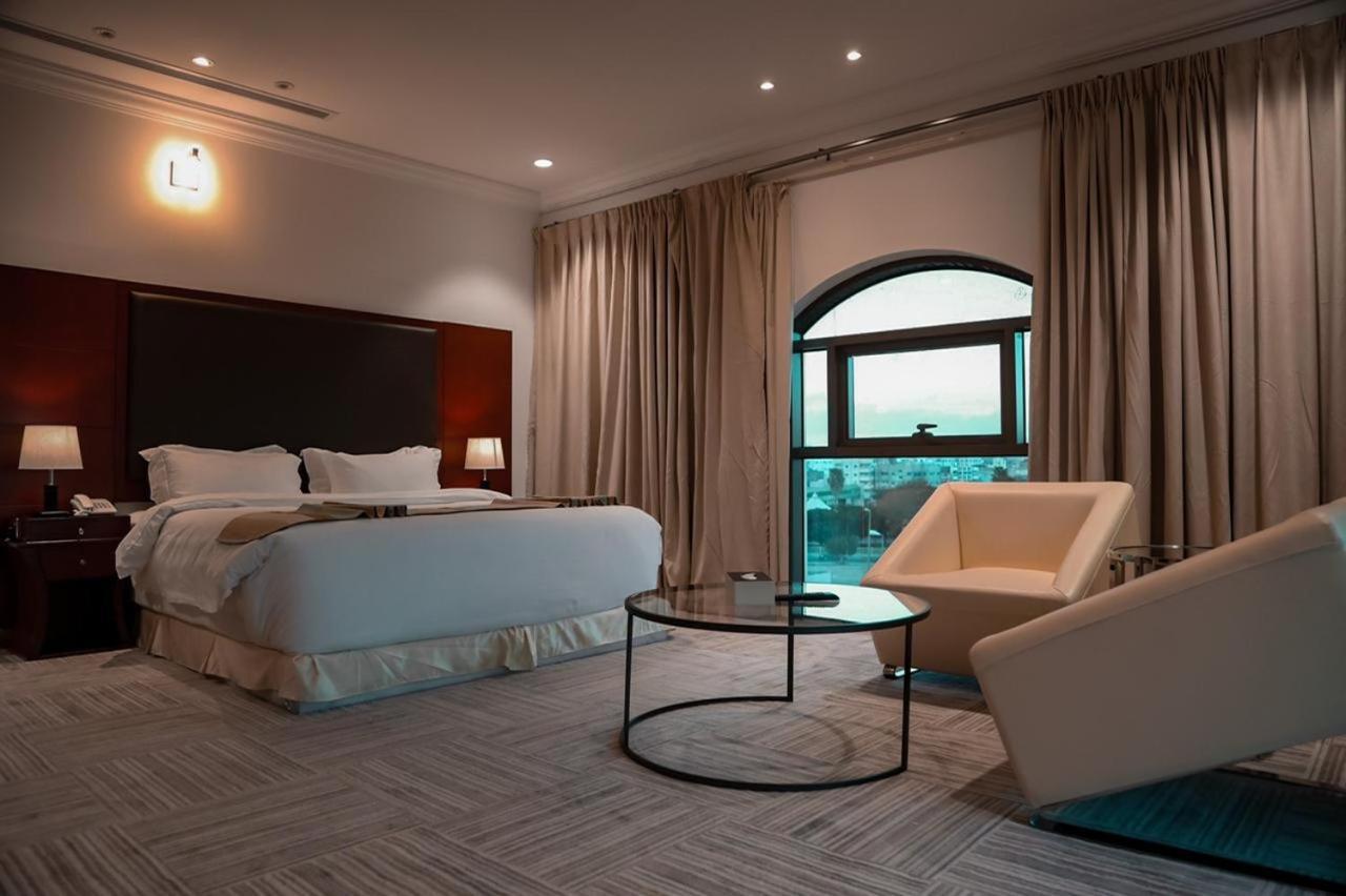 Al Wadaq Hotel Ta'if Esterno foto